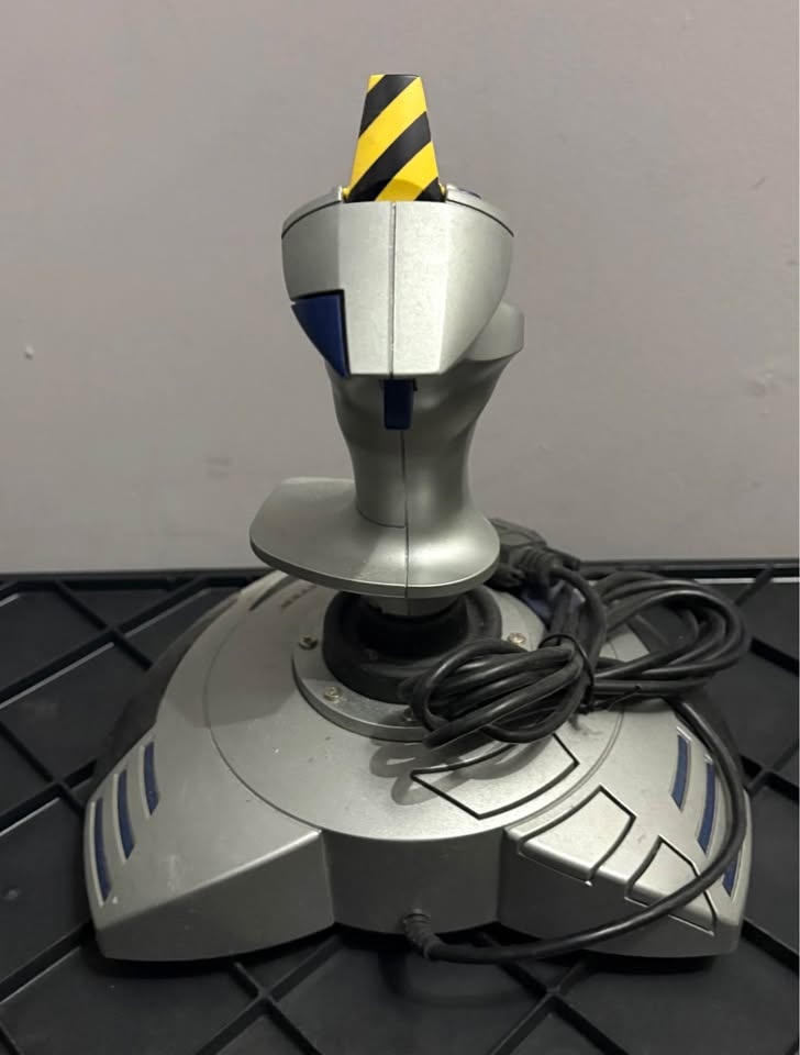 Top Gun Fox 2 Thrustmaster Joystick - photo 2