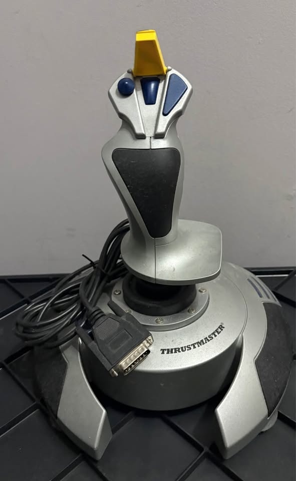 Top Gun Fox 2 Thrustmaster Joystick - photo 4