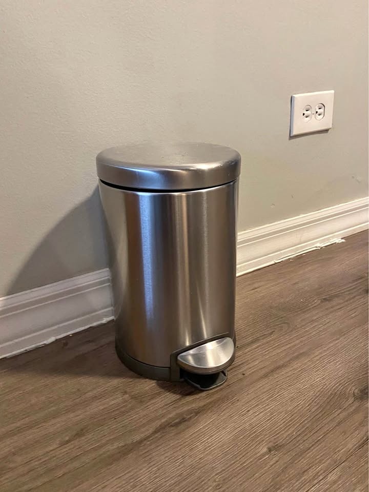 SimpleHuman Bathroom Trash Can + Free Bags