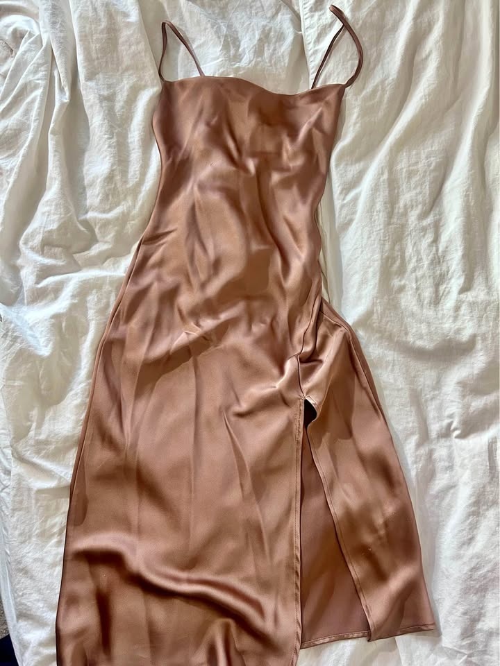 Summer Open-back dress