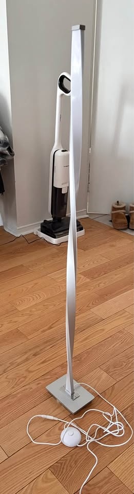 BRIGHTECH Freestanding LED Helix Floor Lamp - photo 4