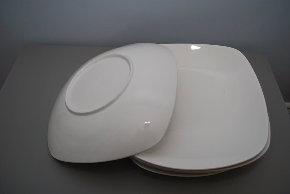 White Ceramic Plates - Set of 5 - photo 3