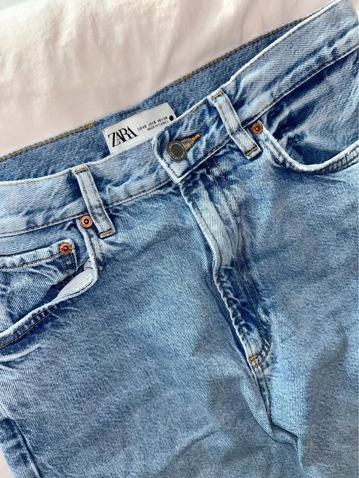 ZARA ripped Jean