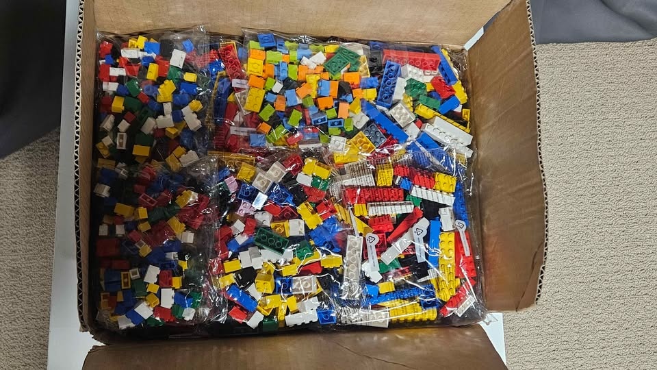 BIG box of lego! Brand new!! - photo 3