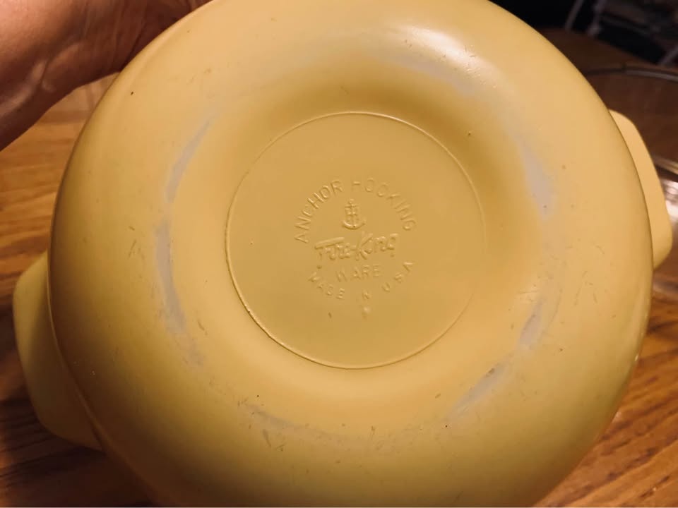 Anchor Hocking Fire King Bowl 10" - photo 3