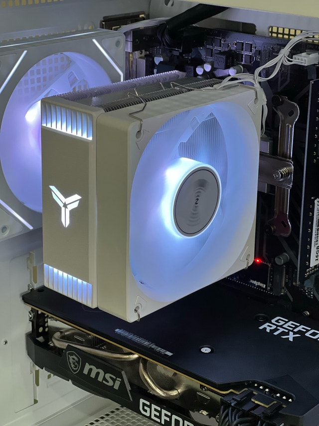 RTX 3070 Gaming PC - Ryzen 5600 - 16GB RAM - 1TB NVMe SSD - photo 3