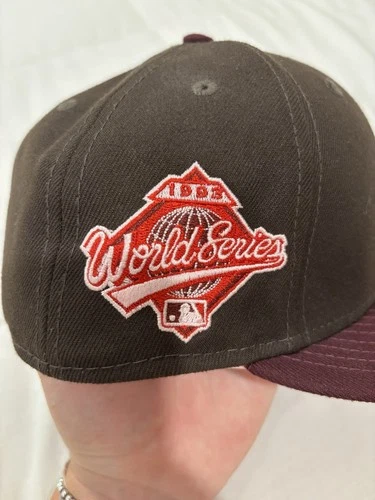 New Era 59Fifty Blue Jays World Series Fitted Hat 7 1/4 - photo 4