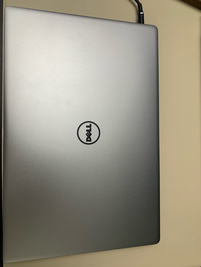 Dell XPS 13 5200U Laptop - photo 2