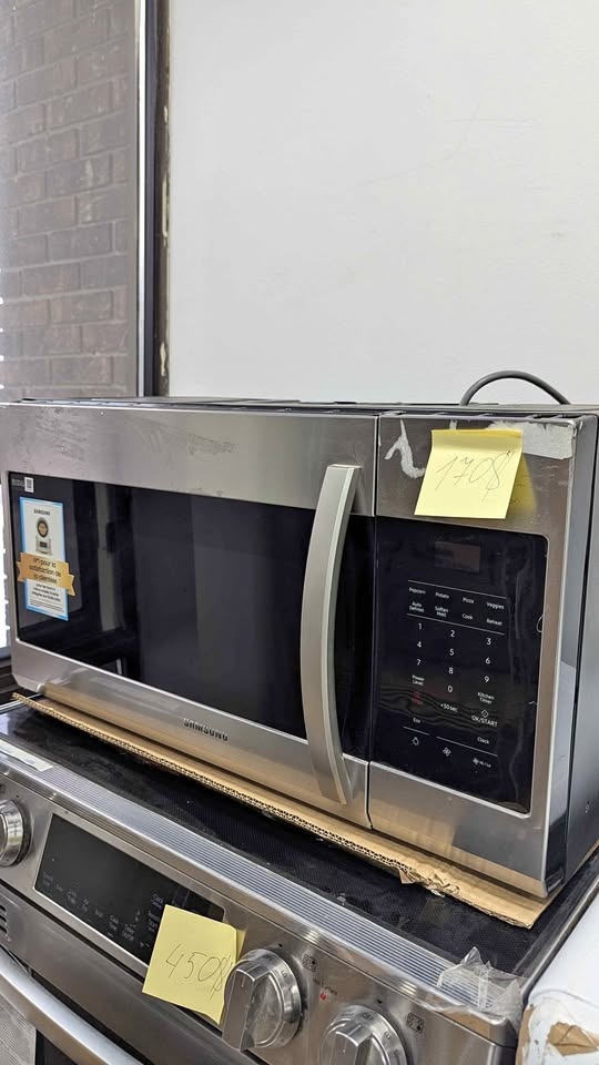 🔥 Samsung 2.0 Cu Ft Microwave – 50% OFF 🔥