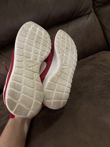 Nike Roshe Run Red Size 9.5 - photo 4