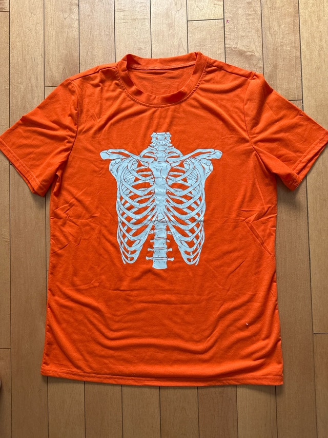 Graphic T-Shirts - Various Sizes - photo 3
