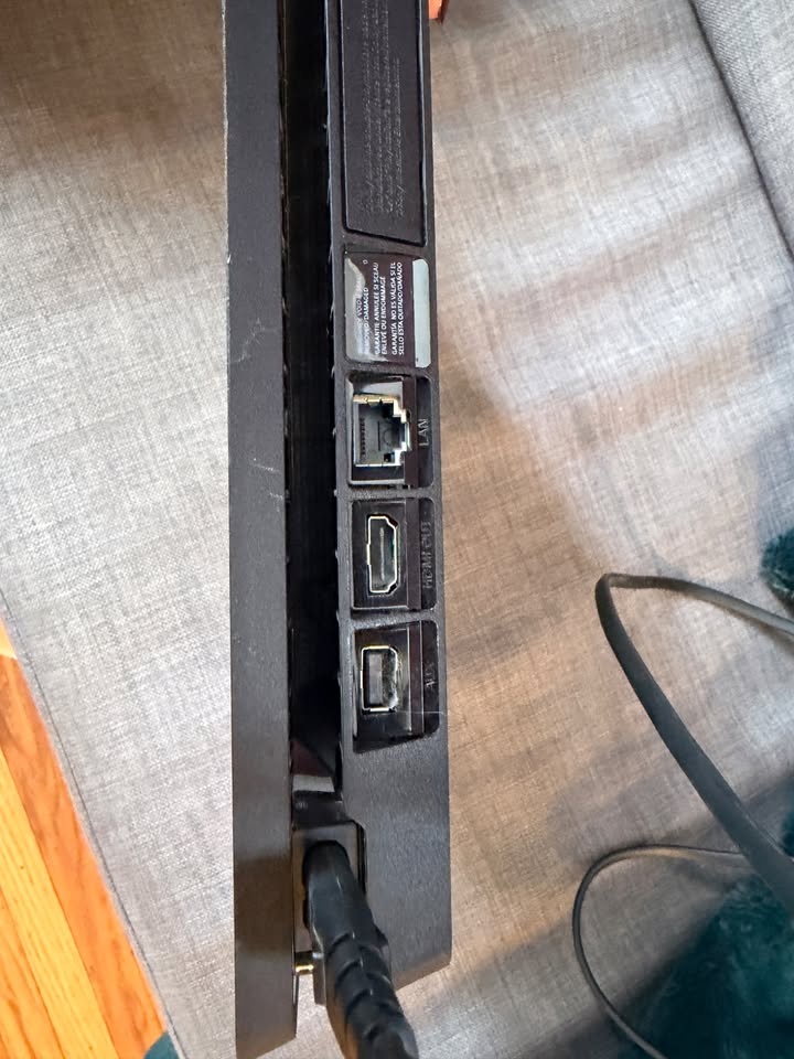 PS4 Slim CUH-2015A Console - photo 2