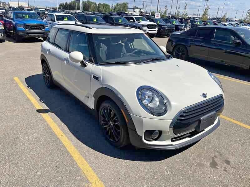 2019 MINI Clubman AWD WINTER TIRES LOW KMS NO ACCIDENTS