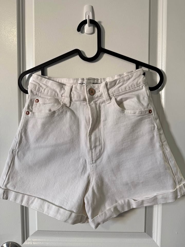 White Mom Slim Denim Shorts