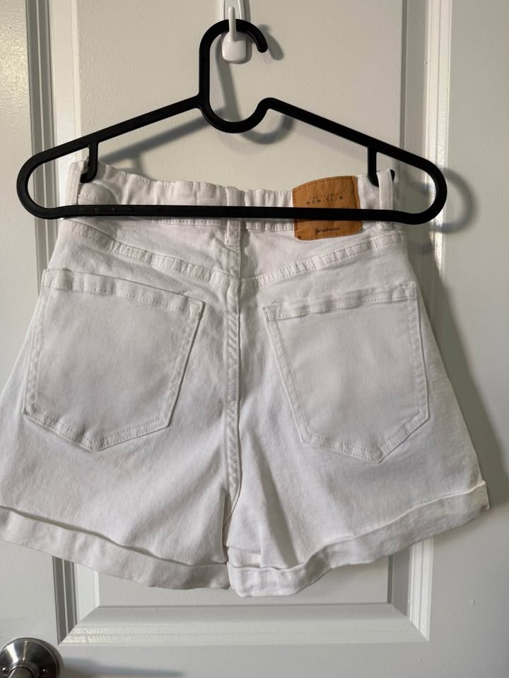 White Mom Slim Denim Shorts - photo 2