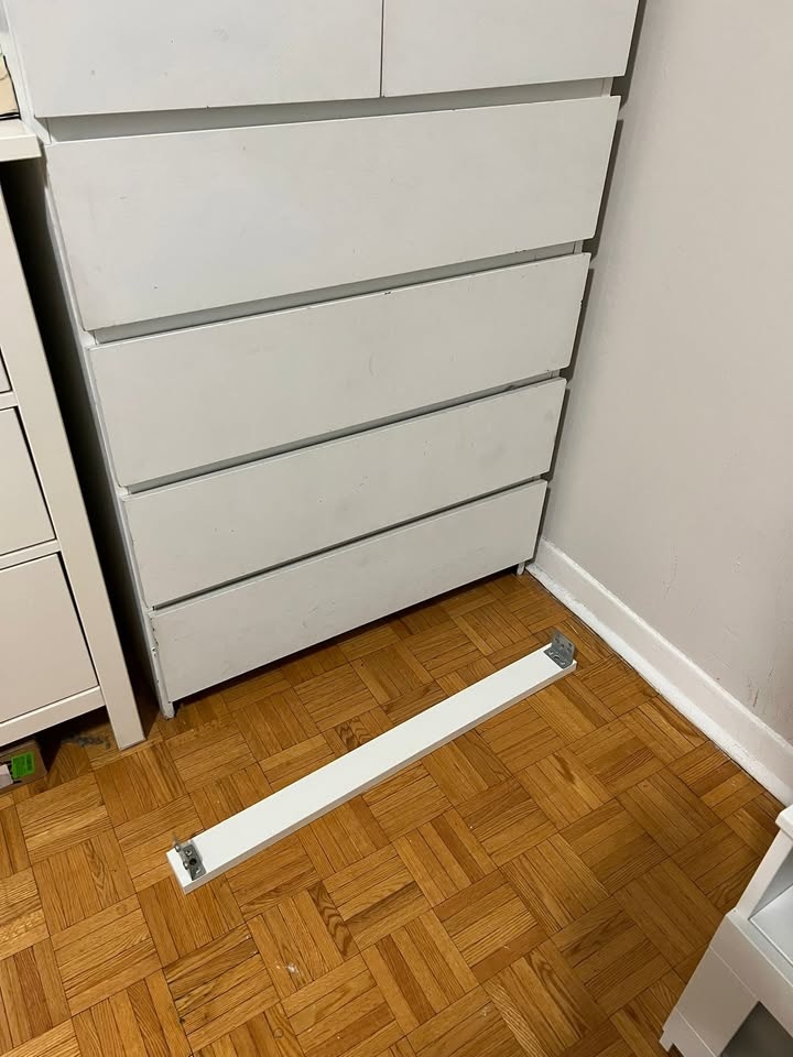 IKEA White Dresser / Chest of Drawers - photo 2