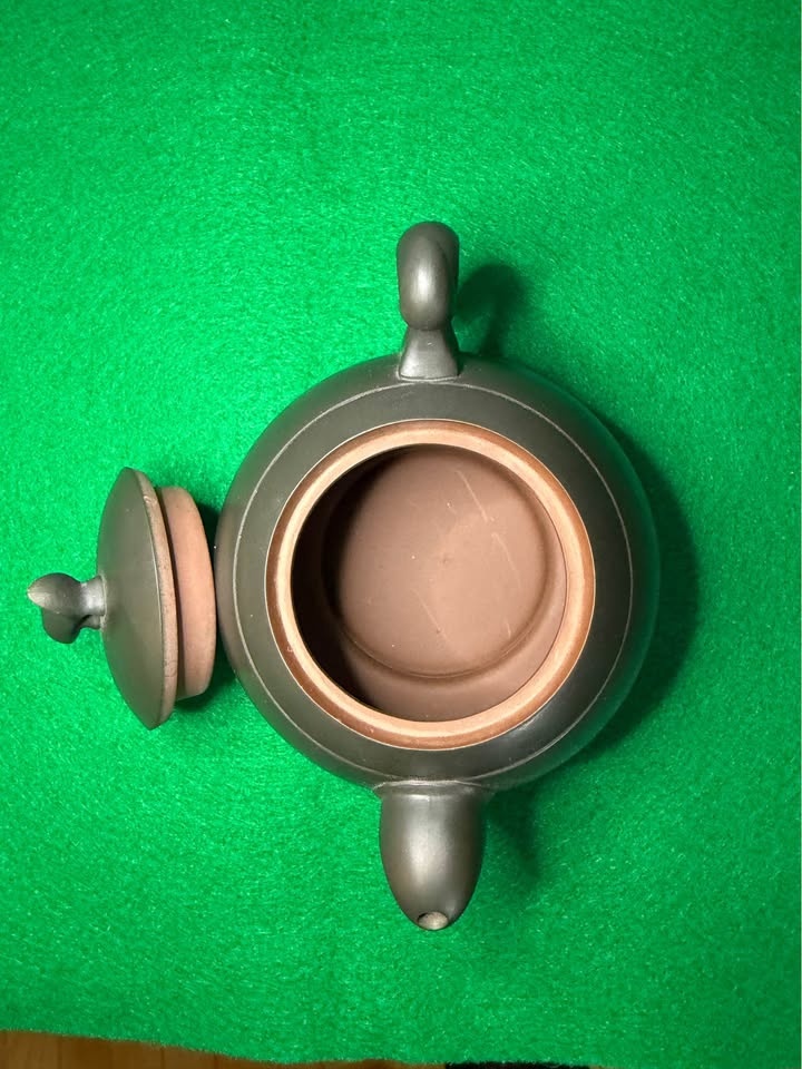 Vintage Zisha-Style Clay Teapot – Dark Gray (Taipei, 1997) - photo 4