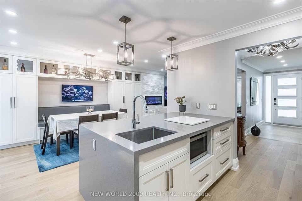 5 Beds 4 Baths House - photo 4
