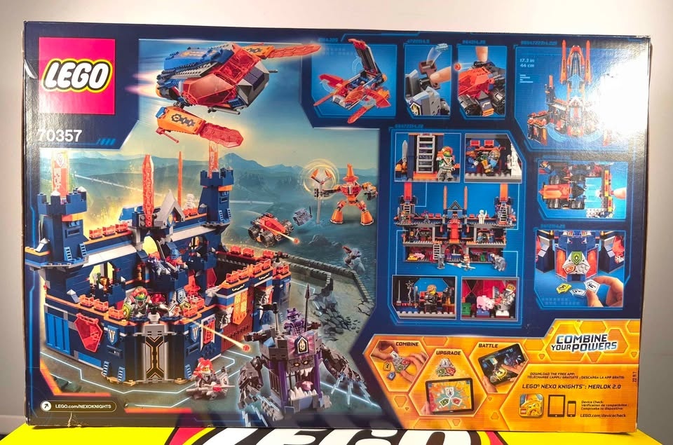 Lego Nexo Knights 70357 Knighton Castle w/ King Halbert/Robin/Aa - photo 2