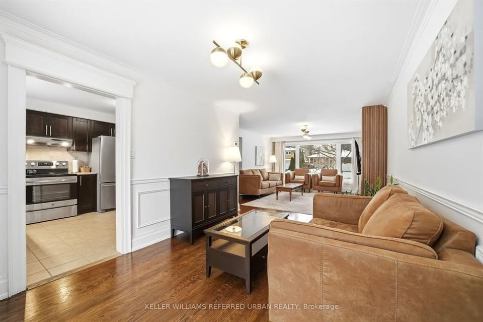 4 Beds 2 Baths House - photo 3