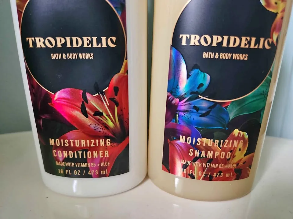 Bath & Body Works Tropidelic Shampoo and Conditioner thumbnail