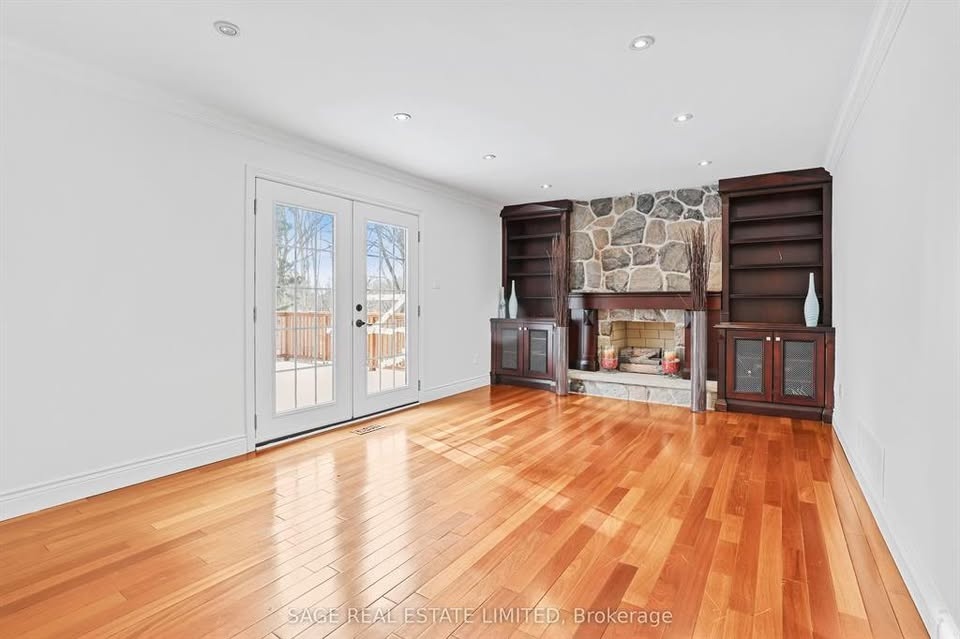 5 Beds 4 Baths House - photo 4