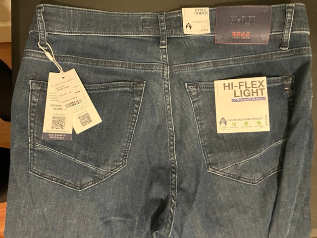 BRAX Men's Chuck Modern Fit Hi-Flex Jeans 32/34