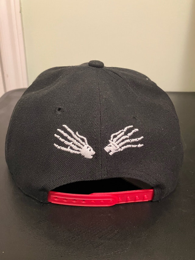 One Piece Straw Hat Pirates Snapback Collectors Hat - photo 3