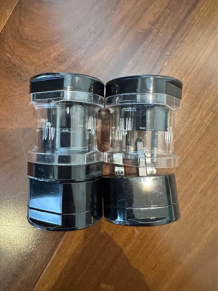 Universal Travel Adapters - EU UK AU US - photo 3