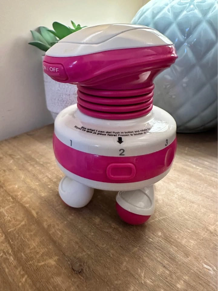 Conair Pink and White Handheld Massager - photo 3