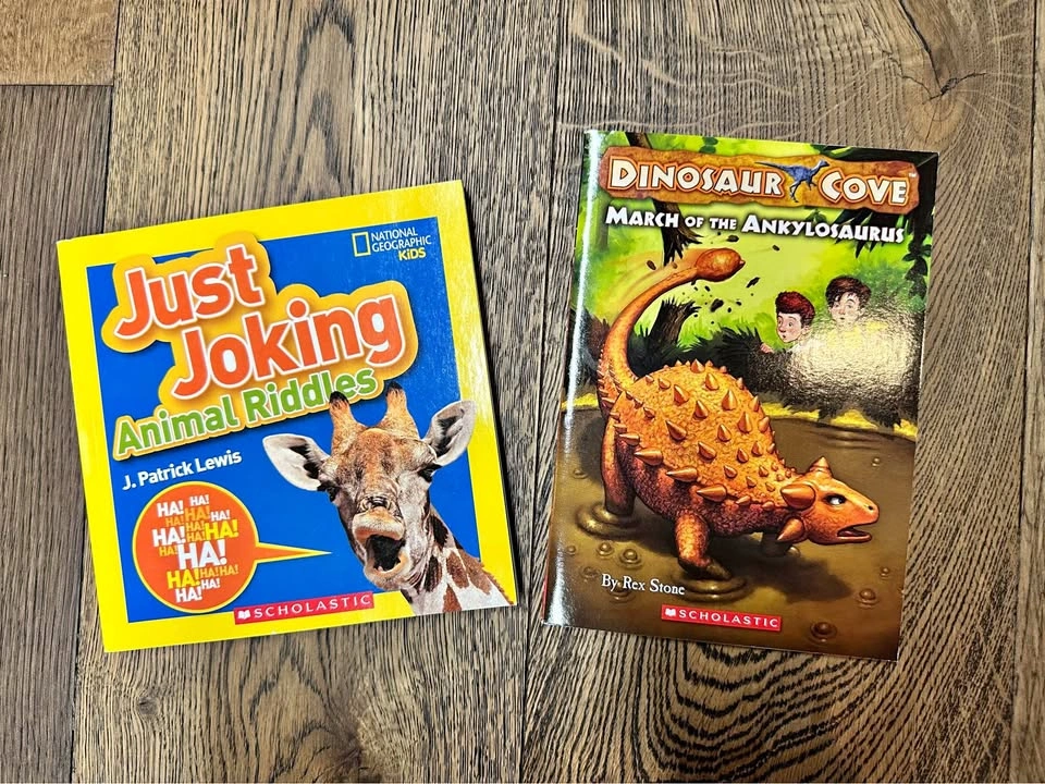 ✨Brand NEW ✨ Just Joking Animal Riddles & Dinosaur Cove Kids Boo