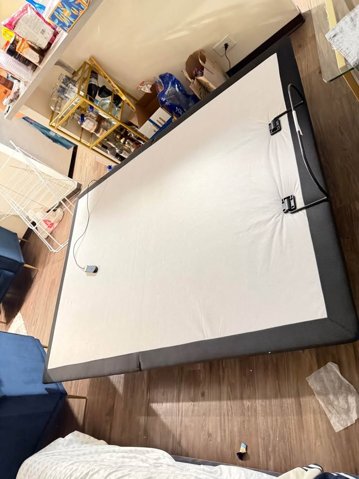 Adjustable Queen Bed - photo 2