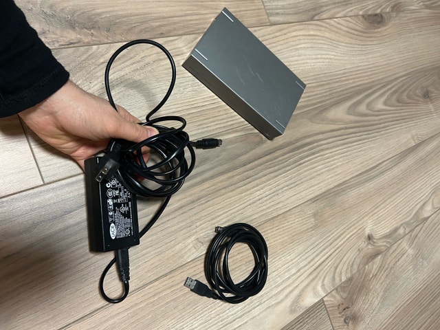 LaCie 500GB External Hard Drive – Designed by F.A. Porsche - photo 2