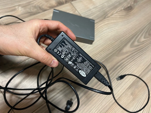 LaCie 500GB External Hard Drive – Designed by F.A. Porsche - photo 4
