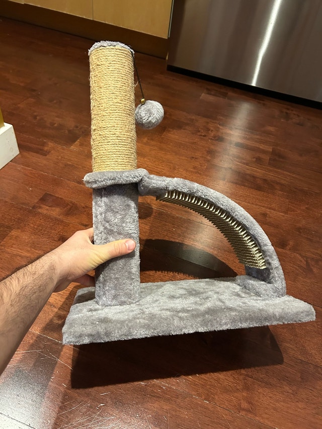Cat Scratching Post & Play Station – Great Condition - photo 3