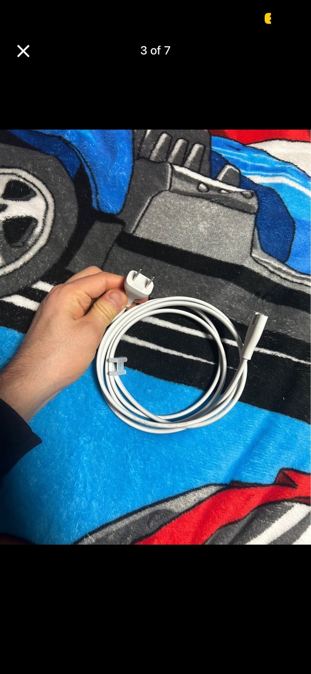 Genuine Apple Power Cord (Figure-8 / IEC C7) 2.5A 125V - photo 2