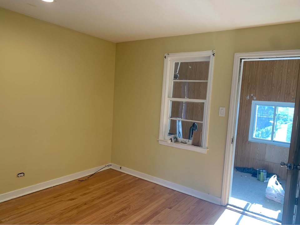 2 Beds 1 Bath - Apartment - photo 2