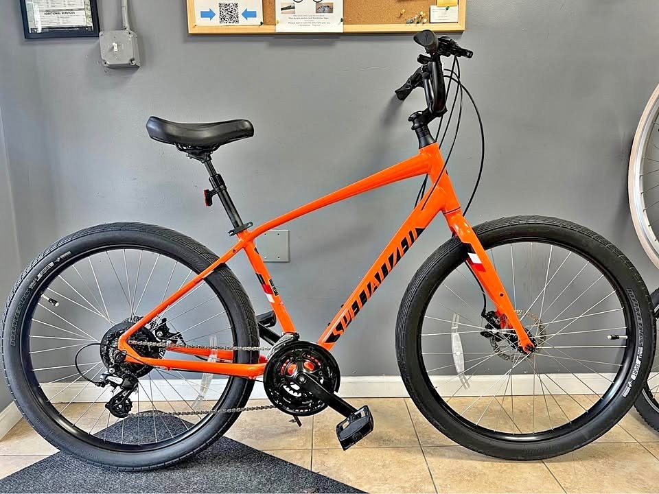 Specialized Roll Commuter Bike - Medium, Orange