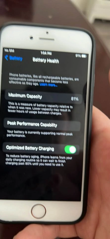 2 broken and 1 working phone - photo 3