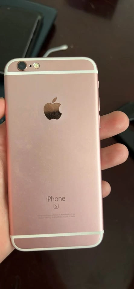 2 broken and 1 working phone - photo 4