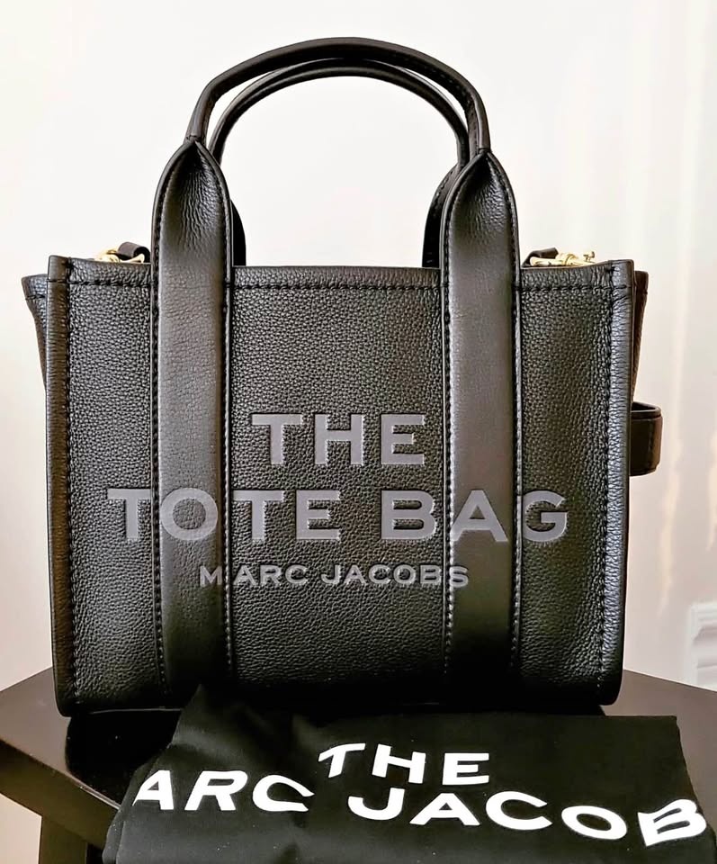Marc Jacobs leather tote bag