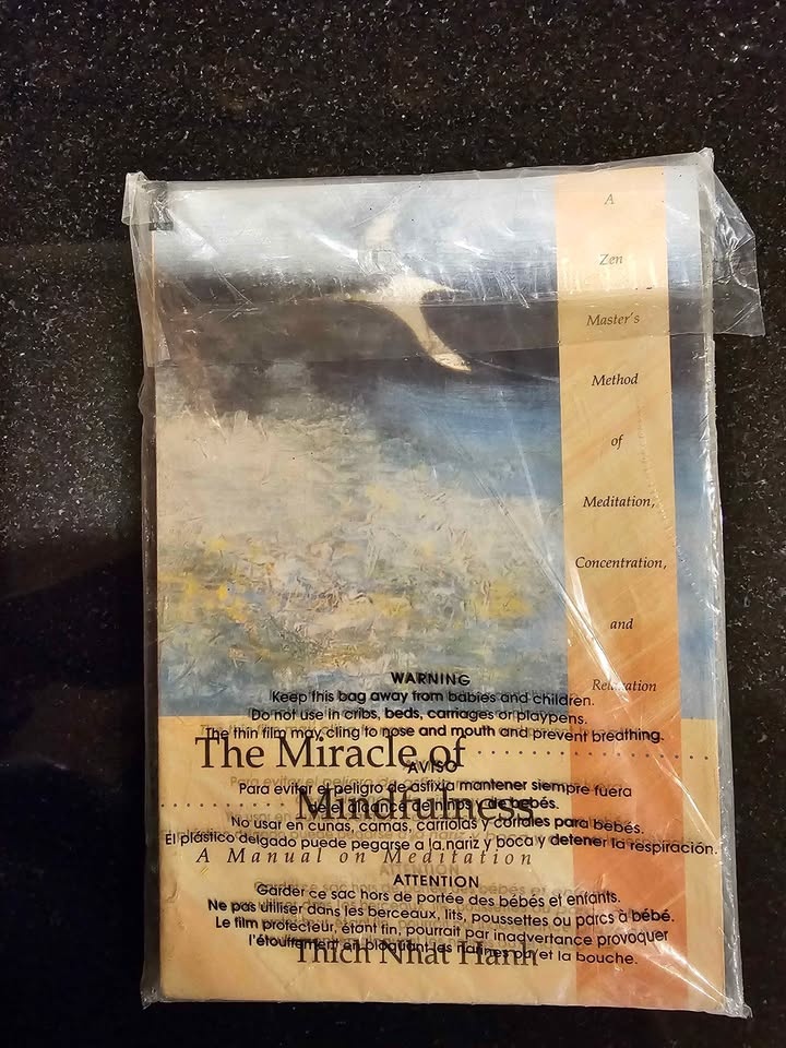 Book Miracle Of Mindfulness by Thich Nhat Hanh - photo 2
