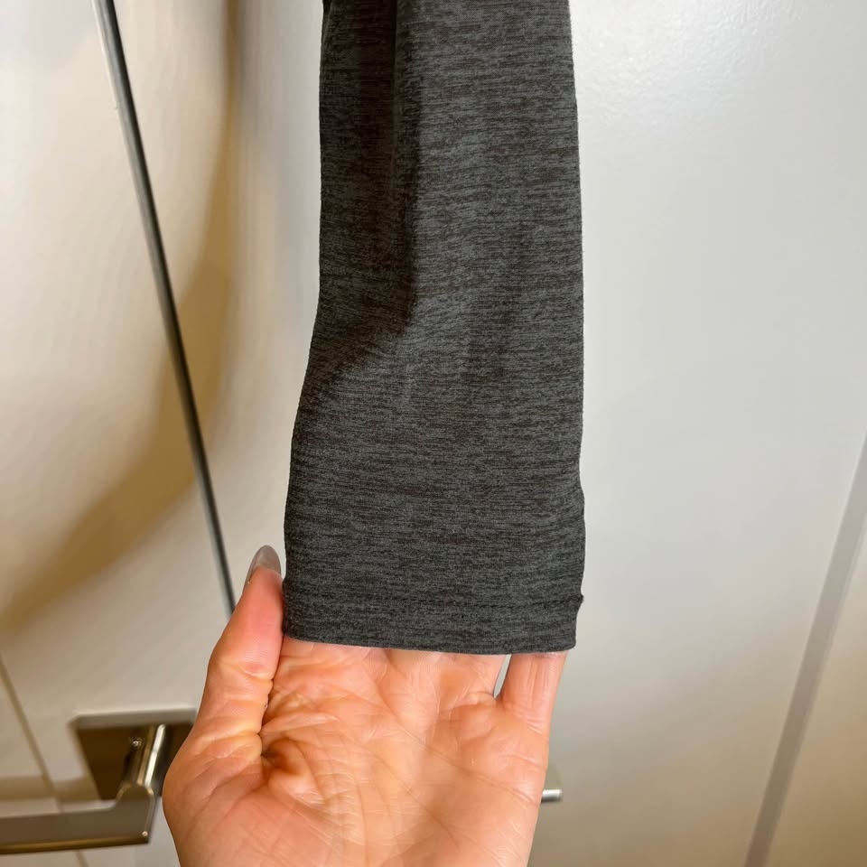 Kyodan Long Sleeve Crop Top w/ Front Twist - Size XS - photo 5
