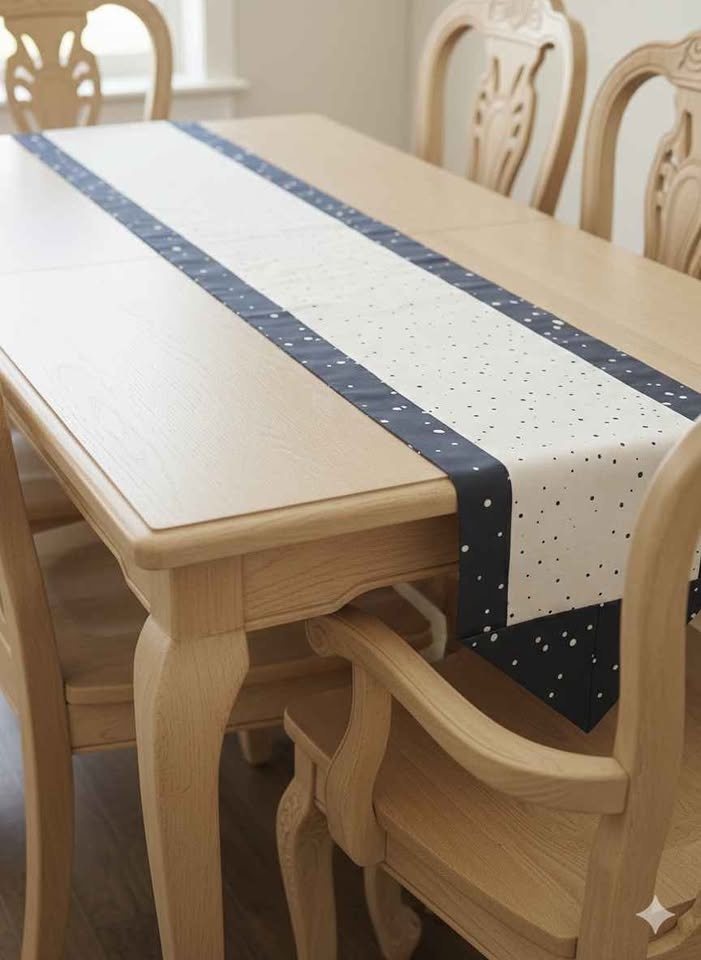Blue and white Table Runner - photo 2