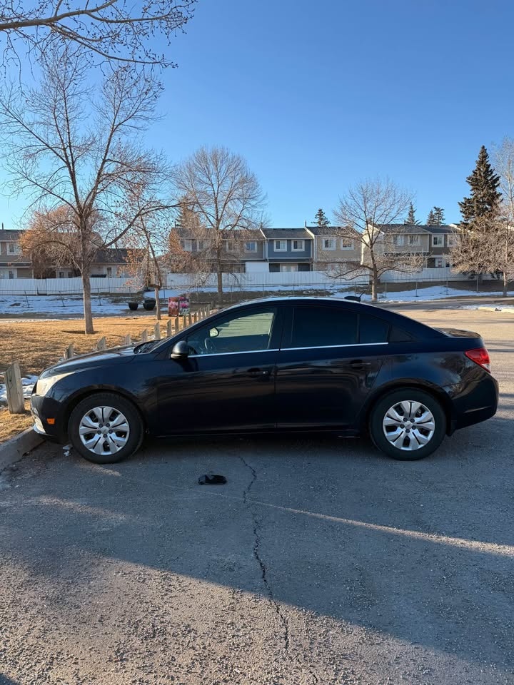 2015 Chevrolet Cruze Limited - photo 2