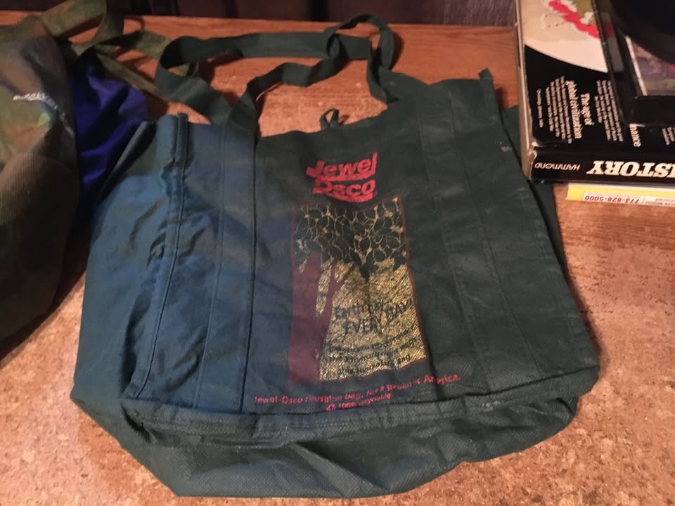 LOT OF 6 REUSABLE TOTE BAGS JEWEL-OSCO - photo 5