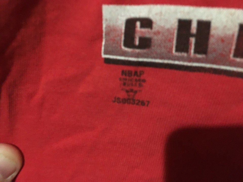 1996 Chicago Bulls Eastern Conference Champs Shirt & Scarf - photo 4