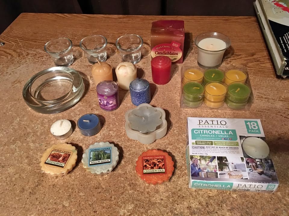 LOT OF CANDLES & CANDLE HOLDERS YANKEE CANDLE SOME SCENTED
