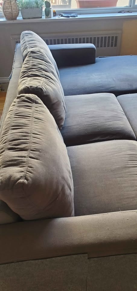 Large grey sectional couch - photo 5