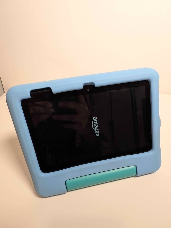Amazon Fire HD 8 Kids Tablet (With Bumper Case) - Excellent Cond - photo 5